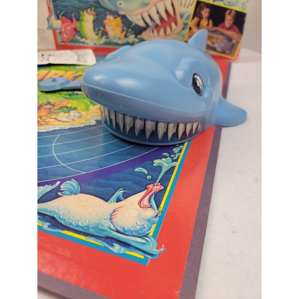 Vintage 1988 Shark Attack Motorized Board Game‎ Milton Bradley Complete **READ** - Picture 2 of 11